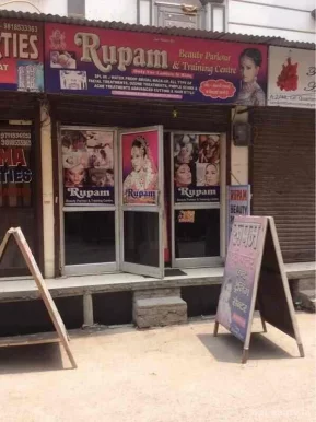 Rupam Beauty Parlour, Delhi - Photo 4