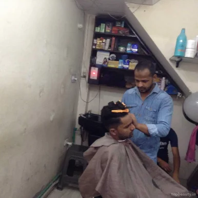 Naeem Khan New Hair Style, Delhi - Photo 2