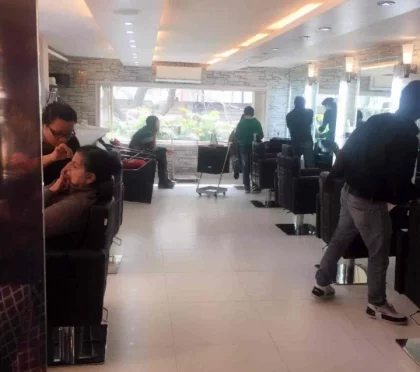 Vanity Salon (unisex) – Beauty salons for men in Delhi