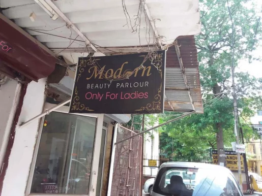 Modern Beauty Parlour, Delhi - Photo 7