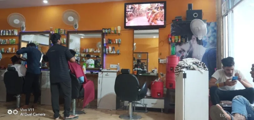 Pawan New Look Hair Saloon, Faridabad - Photo 3