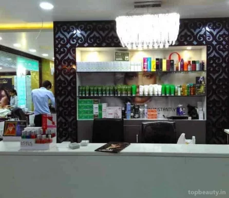 Big Boss Unisex Salon Sector 10 Faridabad, Faridabad - Photo 1