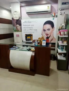 Femina Beauty Parlour Make Up Studio & Academy, Gurgaon - Photo 4