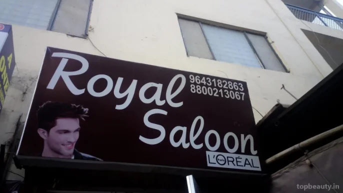 Royal Saloon, Gurgaon - Photo 4