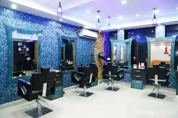 Plush Hair and Spa Family Salon, Guwahati - Photo 5