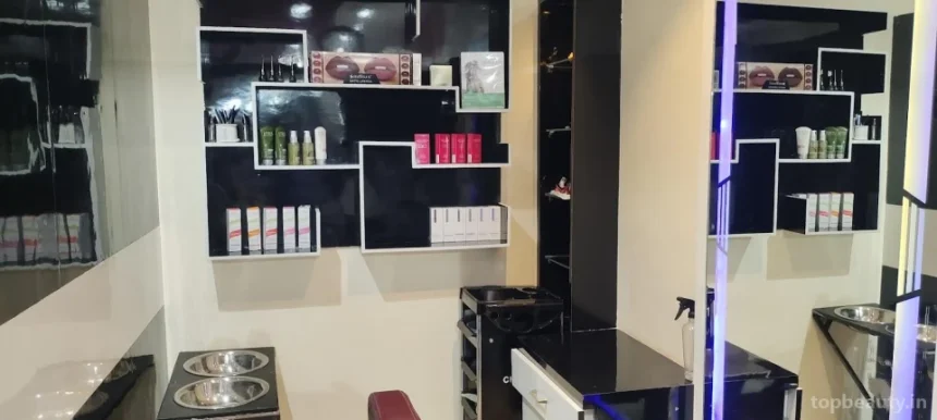 Komal Hair Lounge And Beauty Salon || Hair Extension Salon In Gwalior - Best Nail Extension Salon In Gwalior - Hair Artist In Gwalior - Best Beauty Salon in Phoolbagh - Makeup Artist PhoolBagh Gwalior, Gwalior - Photo 1