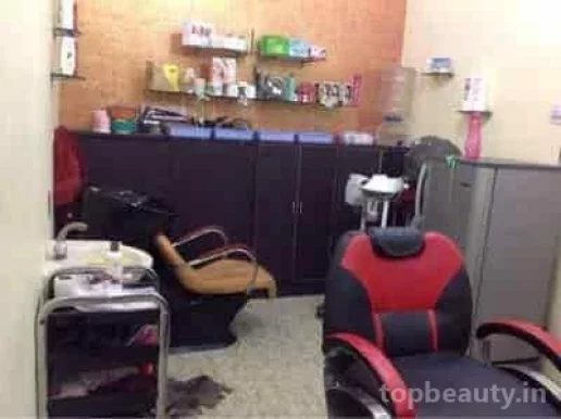 Clipper city hair and beauty salon, Hyderabad - Photo 4