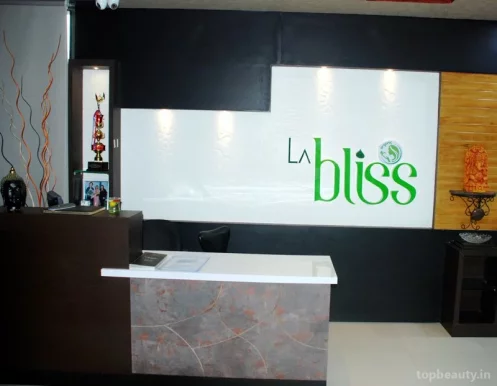 La Bliss Hair and Beauty Care - Now REELS Salon - unisex trending salon, Hyderabad - Photo 3