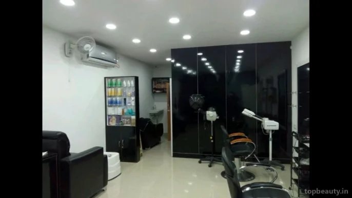 Fren'ze Hair & Beauty Lounge, Hyderabad - Photo 3