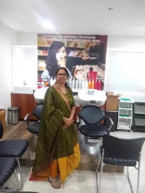 New Look Beauty Parlour For Women, Hyderabad - Photo 2