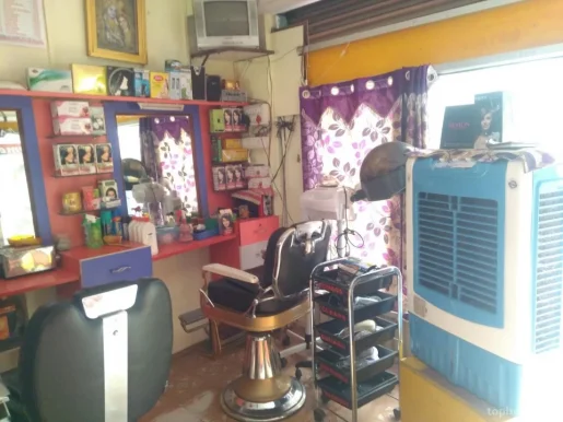 Royal Look Gents Beauty Parlour and Cutting Shop, Hyderabad - Photo 4