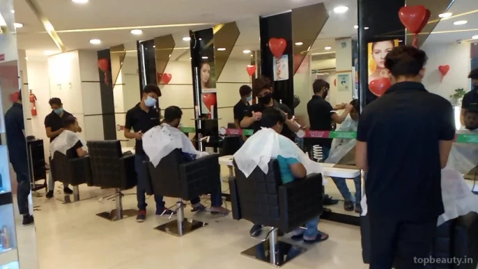 Green Trends Unisex Hair and Style Salon, Hyderabad - Photo 3