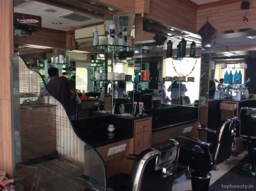 Show Men's Hair Salon, Hyderabad - Photo 7