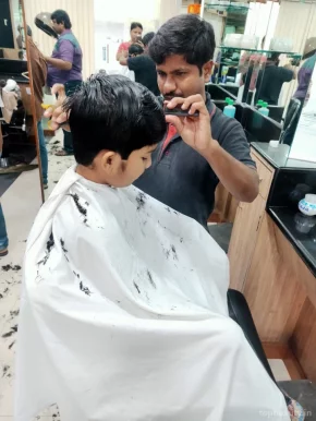 Show Men's Hair Salon, Hyderabad - Photo 5