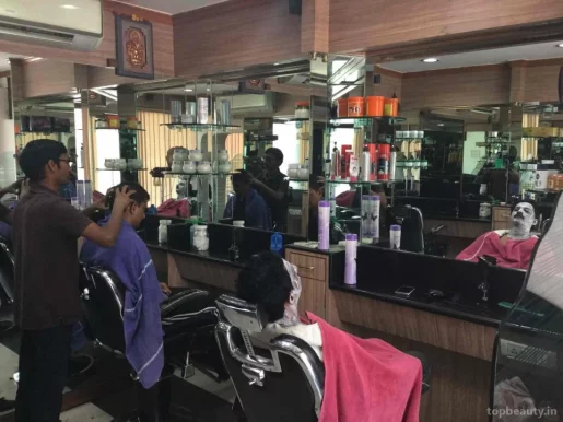Show Men's Hair Salon, Hyderabad - Photo 1