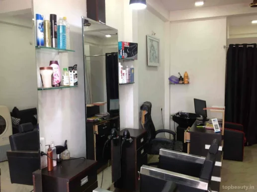 The Barber Glossy Unisex Salon, Indore - Photo 4