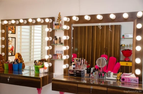 The Glamourra - Unisex Salon I Makeup Studio I Nail Bar IAcademy, Indore - Photo 8