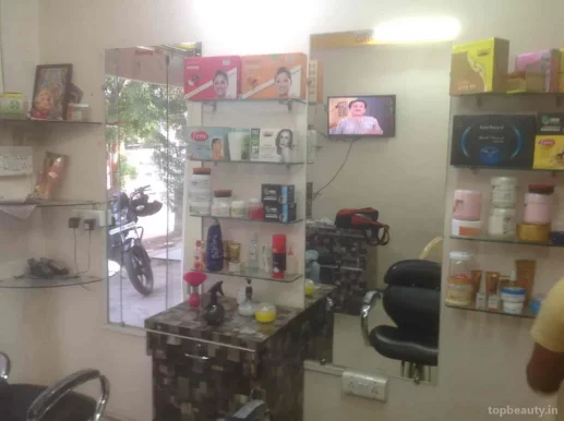 Abhishek smart hair parlour, Indore - Photo 6