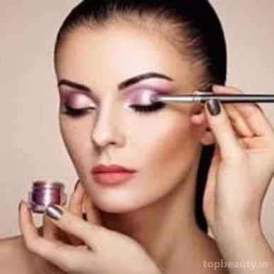 Raveena's makeup + beauty salon, Indore - Photo 5