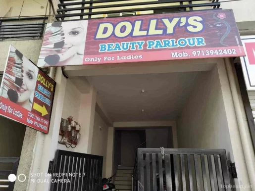 Dolly's Beauty Parlour, Indore - Photo 2