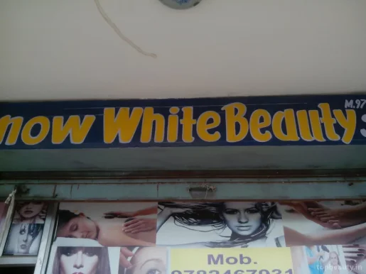 Snow White Beauty Salon, Jaipur - 