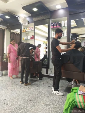 Siya's Professional Unisex Salon-[Best Unisex Bridal Pre Bridal, Party Makeup Hair Treatment Work], Jaipur - Photo 5