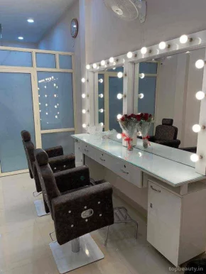 Glow Makeup Studio, Jalandhar - Photo 2
