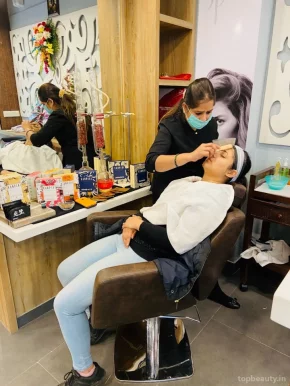 Style Lounge Unisex Salon : Best Hair Styling/Best Hair Colour Specialist in Model Town Jalandhar | Best/Top Salon in Jalandhar, Jalandhar - Photo 5