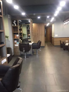 Style Lounge Unisex Salon : Best Hair Styling/Best Hair Colour Specialist in Model Town Jalandhar | Best/Top Salon in Jalandhar, Jalandhar - Photo 3
