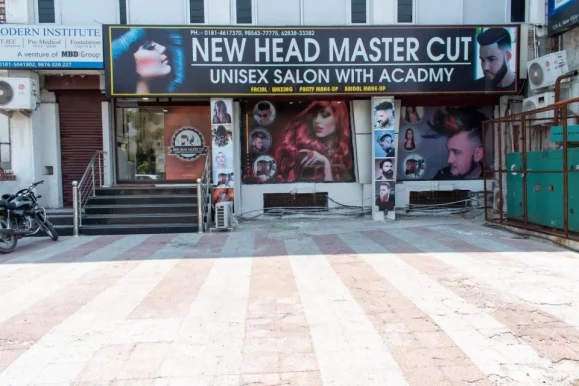 New Head Master cut Unisex Salon With Academy, Jalandhar - Photo 7