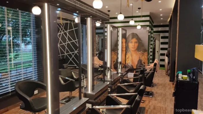 The Black & White Professional salon- Best Hair Salon Near Me | Hair & Skin Care in Sonari | Bridal Makeup in Sonari & Kadma | Hair Straightening & Hair Spa in Sonari Jamshedpur, Jamshedpur - Photo 3