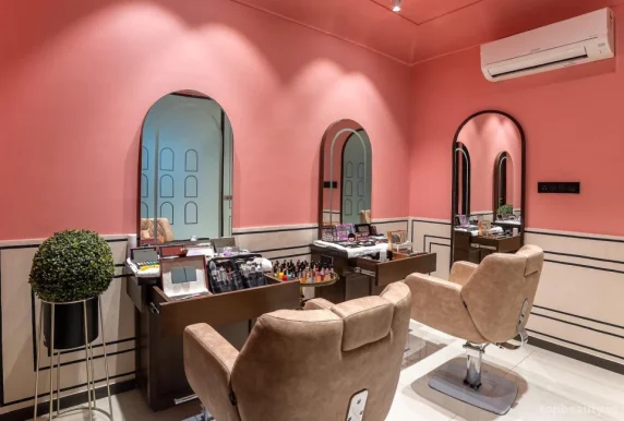The Cosmo World - Premium Salon | Bridal | Hair Treatment & Transplant, Jodhpur - Photo 2