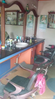 Looks Gents Parlour, Kanpur - 