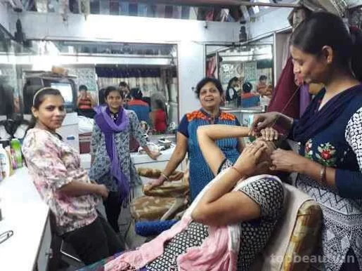 DOLLY BEAUTY parlour, Kanpur - Photo 4