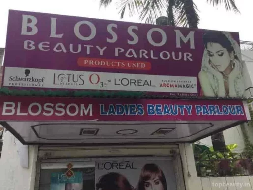 Blossom Beauty Parlour, Kanpur - Photo 2