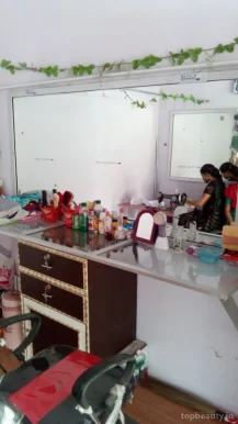 Diamond Glow Beauty Parlour, Kanpur - Photo 2