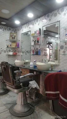 Calcutta Hair Cutting Saloon, Kanpur - Photo 4