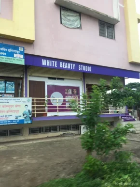 White Beauty Studio, Kolhapur - Photo 1