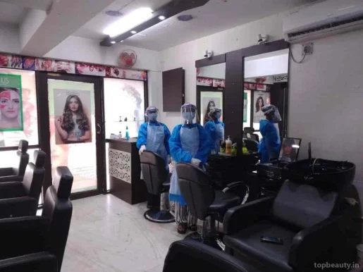 Emerald Beauty Salon, Rabindra Sarovar, Kolkata, Kolkata - Photo 6