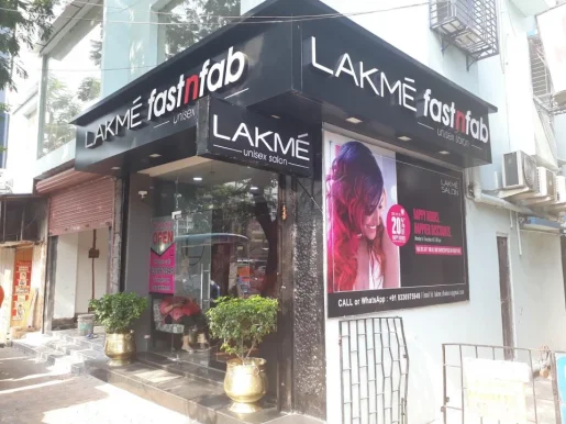 Lakme Salon Dhakuria, Kolkata - Photo 3
