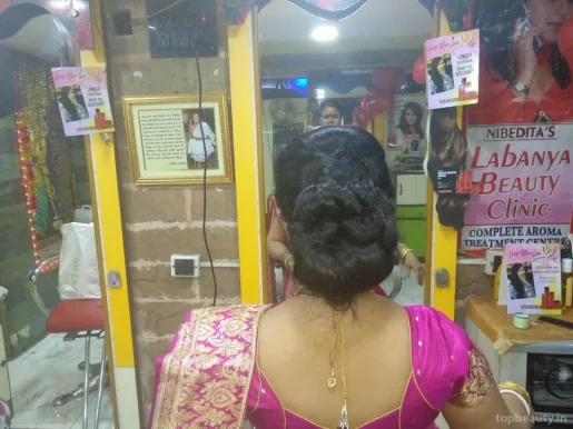 Labanya Beauty Clinic & Parlour, Kolkata - Photo 3