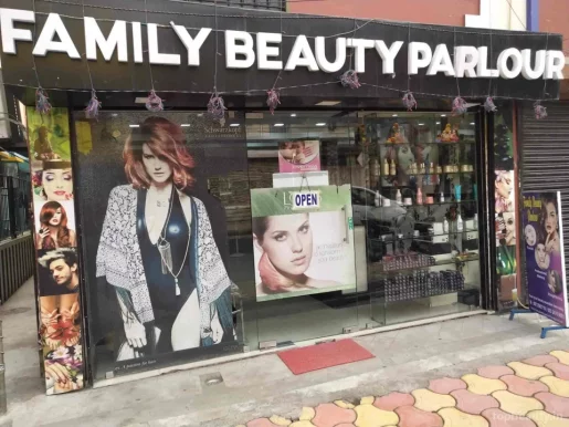 Family Beauty Parlour, Kolkata - Photo 3