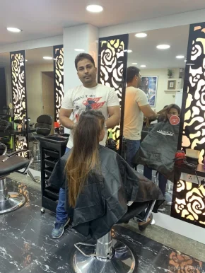 Rahees Hair Studio, Kolkata - Photo 1
