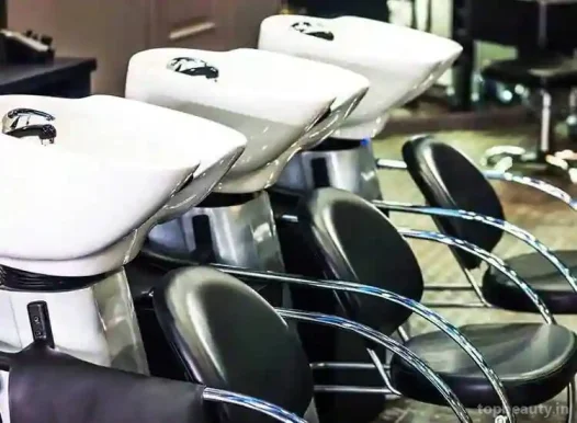 Sumit Hair Cutting Salon, Kolkata - 
