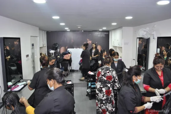 Lakme Academy || Beauty Academy | Beautician Courses In Kolkata | Cosmetology Courses in Kolkata | Makeup Courses in Kolkata | Hair Styling Courses in Kolkata | Bridal makeup Courses in Kolkata | Party Make Up Courses in Kolkata | Nail Art Courses in Kolk, Kolkata - Photo 1