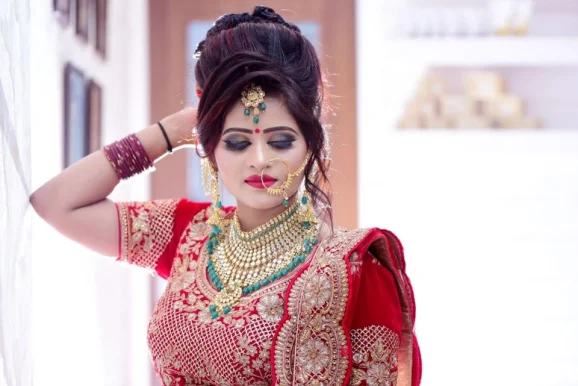 Kirti Beauty Parlour by Beena Sinha, Lucknow - Photo 1