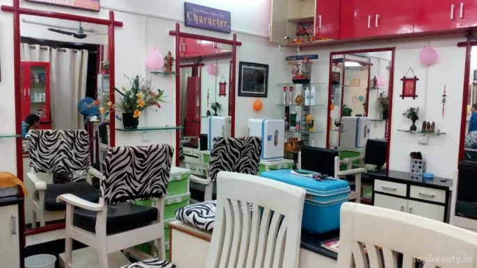 Ameeta's Good Looks Beauty Salon & Training School, Lucknow - Photo 5