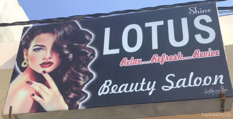 Lotus beauty salon, Lucknow - Photo 4