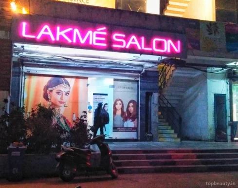 Lakme Salon, Lucknow - Photo 7