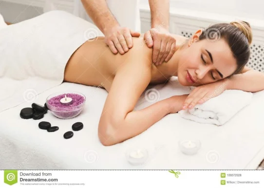 Love Beauty Unisex Salon - Massage In Almabgah | Spa Center In Alambagh Lucknow, Lucknow - Photo 4
